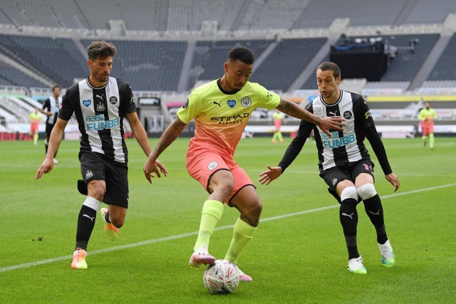 Vượt qua Newcastle, Man City tiến vào bán kết FA Cup - 3 Vượt qua Newcastle, Man City tiến vào bán kết FA Cup - 3