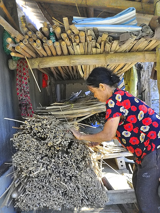 Hà Tĩnh: Bỏ túi hàng trăm ngàn đồng/ngày nhờ… trời nắng to - 5 Hà Tĩnh: Bỏ túi hàng trăm ngàn đồng/ngày nhờ… trời nắng to - 5
