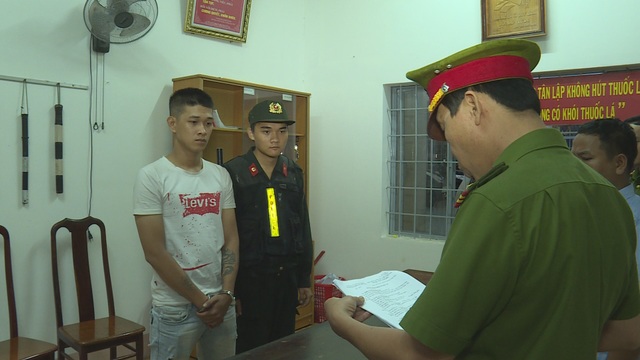 Vụ hỗn chiến náo loạn phố núi: Bắt giam 12 đối tượng - 2 Vụ hỗn chiến náo loạn phố núi: Bắt giam 12 đối tượng - 2