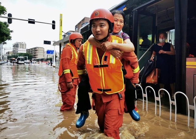 Lũ lụt kinh hoàng ảnh hưởng tới 14 triệu dân tại Trung Quốc - Ảnh minh hoạ 3