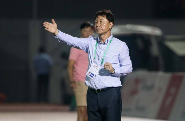 HLV Chung Hae Seong chia tay TPHCM: V-League là “cối xay” thầy ngoại - 1 HLV Chung Hae Seong chia tay TPHCM: V-League là “cối xay” thầy ngoại - 1
