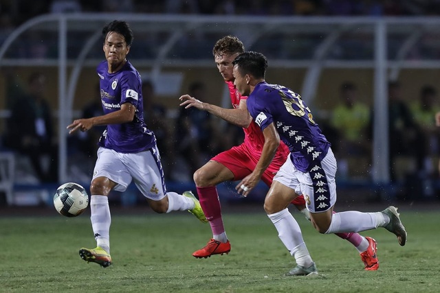 Văn Quyết đá hỏng 11m, CLB Hà Nội thua đau Sài Gòn FC - 2 Văn Quyết đá hỏng 11m, CLB Hà Nội thua đau Sài Gòn FC - 2