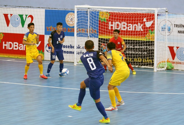 Trận cầu gây tranh cãi tại giải futsal vô địch quốc gia - 1 Trận cầu gây tranh cãi tại giải futsal vô địch quốc gia - 1