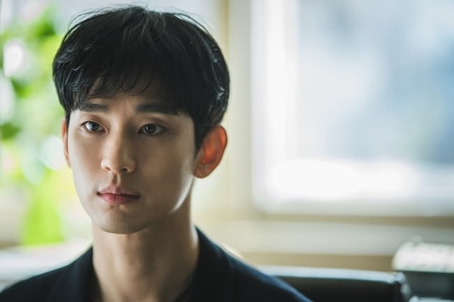 Giải mã sức hút của “Điên thì có sao” - phim mới của Kim Soo Hyun - 5 Giải mã sức hút của “Điên thì có sao” - phim mới của Kim Soo Hyun - 5