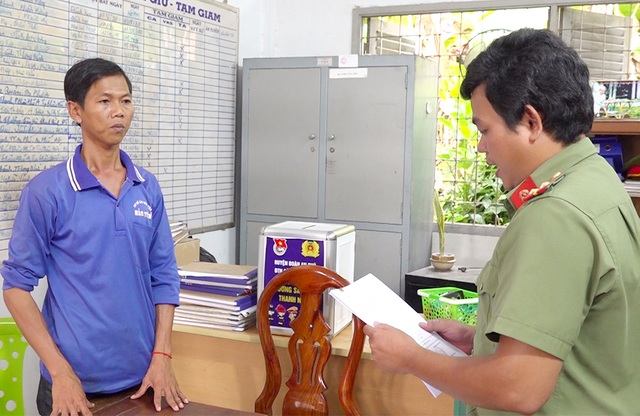 Bắt tạm giam 2 đối tượng Dùng vỏ lãi đưa người xuất cảnh trái phép - 1 Bắt tạm giam 2 đối tượng Dùng vỏ lãi đưa người xuất cảnh trái phép - 1