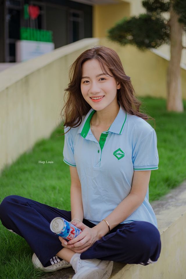 Ngắm nữ sinh hoa khôi xinh đẹp với đam mê du lịch - 7 Ngắm nữ sinh hoa khôi xinh đẹp với đam mê du lịch - 7