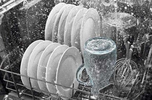Nước làm bóng và khô chén đĩa Finish: Anh hùng cho gian bếp nhà bạn - 2 Nước làm bóng và khô chén đĩa Finish: Anh hùng cho gian bếp nhà bạn - 2