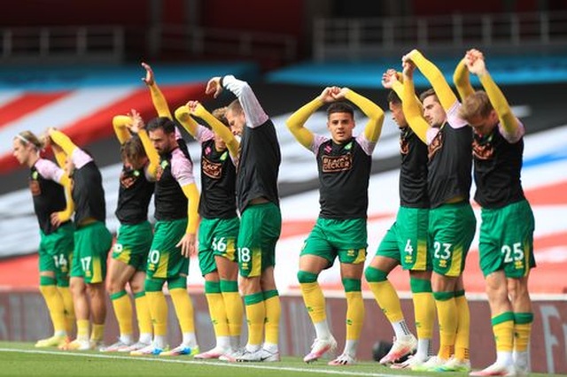 Arsenal 4-0 Norwich: Aubameyang được tặng hai bàn thắng - Ảnh minh hoạ 13