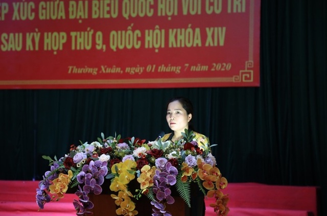Bộ trưởng Đào Ngọc Dung lắng nghe ý kiến cử tri về đời sống, việc làm... - 4 Bộ trưởng Đào Ngọc Dung lắng nghe ý kiến cử tri về đời sống, việc làm... - 4