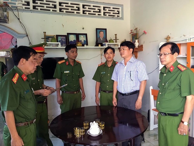 Cựu Chủ tịch TP Trà Vinh bị cáo buộc cầm đầu vụ thất thoát hơn 70 tỷ - 2 Cựu Chủ tịch TP Trà Vinh bị cáo buộc cầm đầu vụ thất thoát hơn 70 tỷ - 2