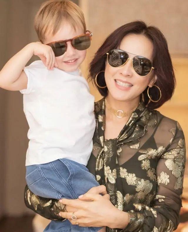 Nỗi tiếc nuối của mỹ nhân 54 tuổi - Lưu Gia Linh - 7 Nỗi tiếc nuối của mỹ nhân 54 tuổi - Lưu Gia Linh - 7