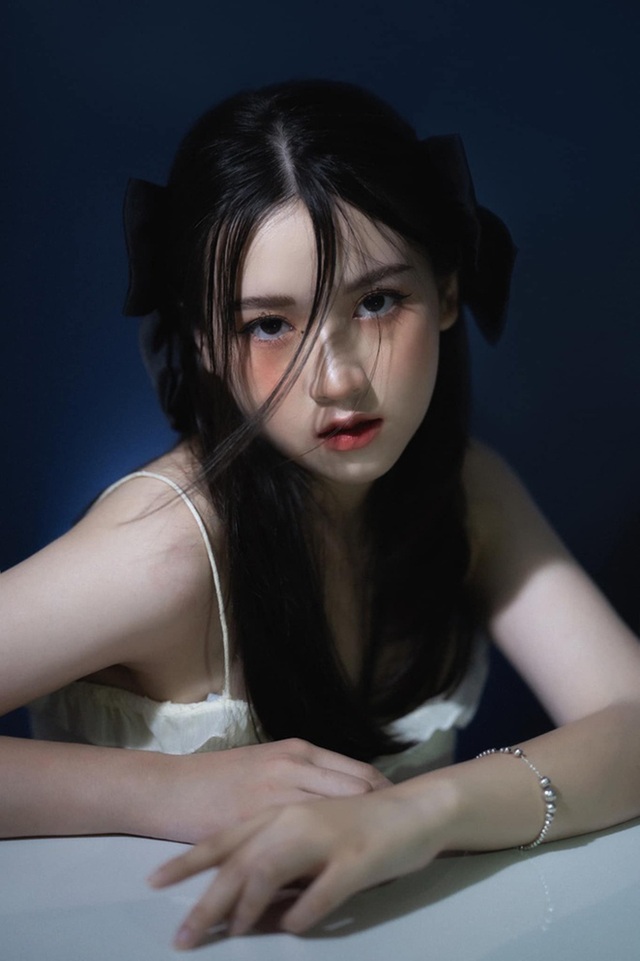 Bạn trẻ Việt rộ trào lưu làm tóc, trang điểm giống ca sỹ nhóm Blackpink - 5 Bạn trẻ Việt rộ trào lưu làm tóc, trang điểm giống ca sỹ nhóm Blackpink - 5