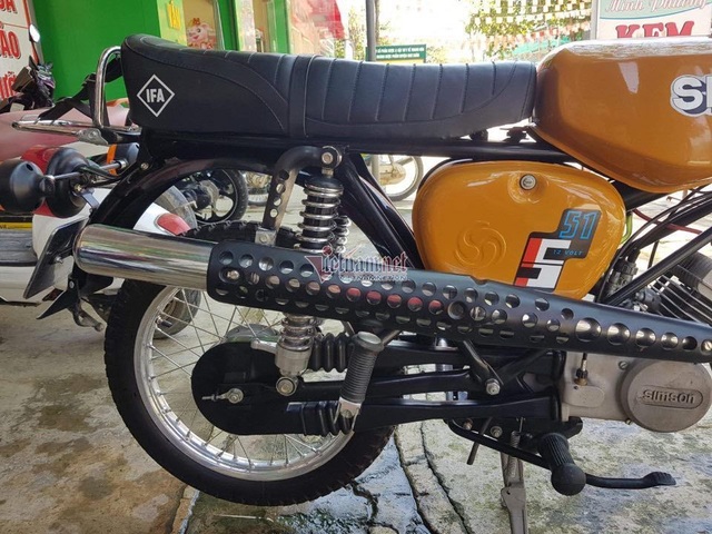 Xe máy Simson huyền thoại 31 năm tuổi giá 150 triệu đồng - 3 Xe máy Simson huyền thoại 31 năm tuổi giá 150 triệu đồng - 3