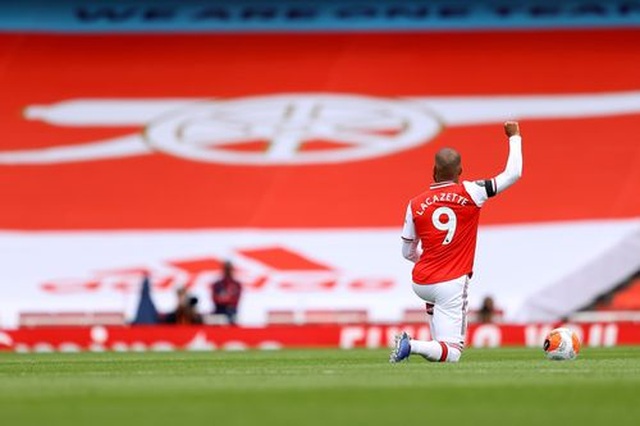 Arsenal 4-0 Norwich: Aubameyang được tặng hai bàn thắng - Ảnh minh hoạ 12
