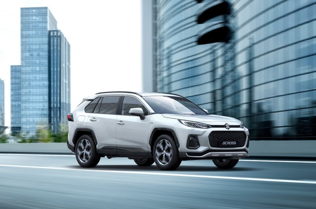 Về tay Suzuki, Toyota RAV4 có tên gọi mới - 1