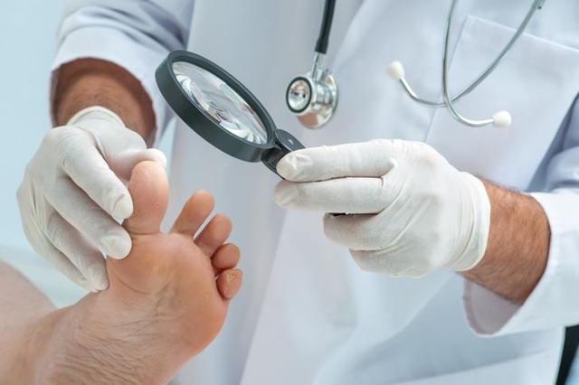 Những điều nguy hiểm thợ làm móng tay không bao giờ chia sẻ với khách hàng - 5 Những điều nguy hiểm thợ làm móng tay không bao giờ chia sẻ với khách hàng - 5