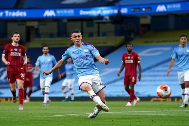 Man City 4-0 Liverpool: Nhà ĐKVĐ nhận trái đắng - 7