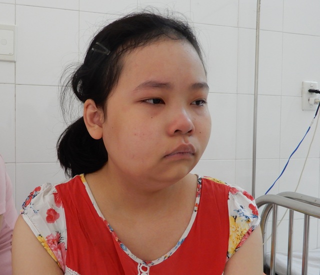 Cô học trò gồng mình chiến đấu bệnh tật, nghẹn ngào mơ ước ngày được đi học - 1 Cô học trò gồng mình chiến đấu bệnh tật, nghẹn ngào mơ ước ngày được đi học - 1