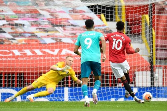 Man Utd 5-2 Bournemouth: Hàng công “Quỷ đỏ” thăng hoa rực rỡ - 10