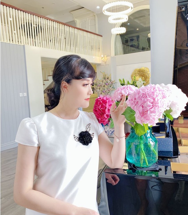 Vân Dung: “Người đàn bà xấu, đanh đá, vô duyên nhất Việt Nam là tôi” - 8 Vân Dung: “Người đàn bà xấu, đanh đá, vô duyên nhất Việt Nam là tôi” - 8