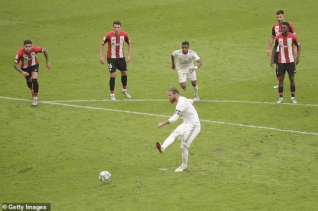 Ramos ghi bàn, Real Madrid bỏ xa Barcelona đến 7 điểm - 7 Ramos ghi bàn, Real Madrid bỏ xa Barcelona đến 7 điểm - 7