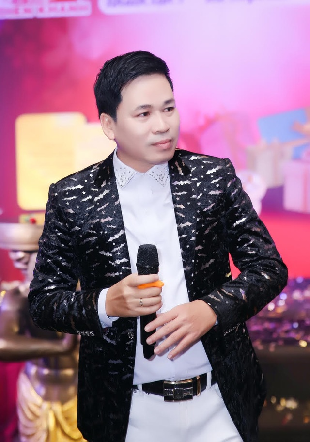 Ca sĩ Michael Lang hạnh phúc khoe quý tử - 3 Ca sĩ Michael Lang hạnh phúc khoe quý tử - 3