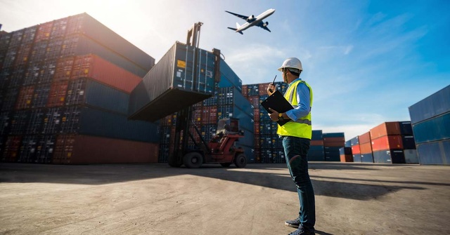 Golden Careers và lời giải cho bài toán khát nhân lực ngành xuất nhập khẩu - Logistics - 3 Golden Careers và lời giải cho bài toán khát nhân lực ngành xuất nhập khẩu - Logistics - 3