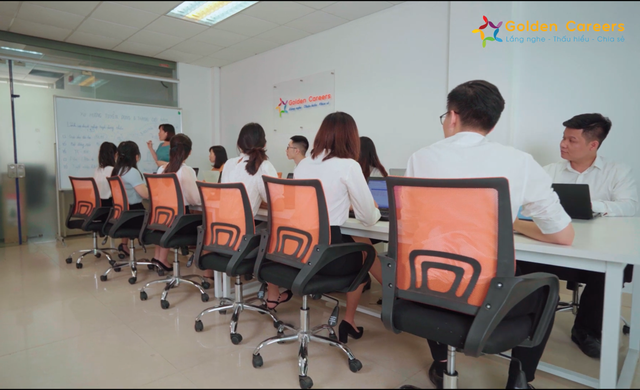 Golden Careers và lời giải cho bài toán khát nhân lực ngành xuất nhập khẩu - Logistics - 4 Golden Careers và lời giải cho bài toán khát nhân lực ngành xuất nhập khẩu - Logistics - 4