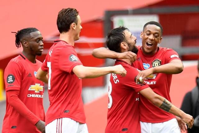 Những khoảnh khắc thăng hoa của hàng công Man Utd trước Bournemouth - 18 Những khoảnh khắc thăng hoa của hàng công Man Utd trước Bournemouth - 18