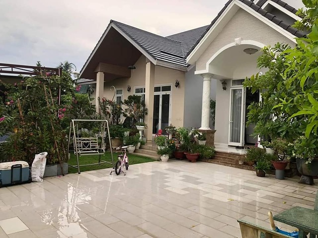 Bỏ phố về quê, mẹ đảm ở Bình Dương làm nhà vườn, trồng rau nuôi cá - 1 Bỏ phố về quê, mẹ đảm ở Bình Dương làm nhà vườn, trồng rau nuôi cá - 1