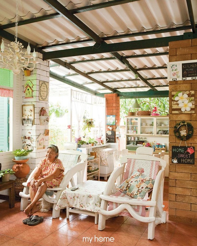 Tổ ấm của bà lão 80 tuổi đẹp đến mức ai nấy cũng ngỡ ngàng - 4 Tổ ấm của bà lão 80 tuổi đẹp đến mức ai nấy cũng ngỡ ngàng - 4