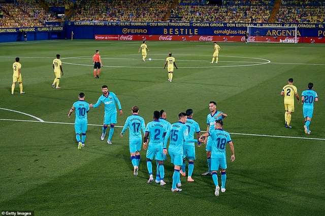 Thắng đậm Villarreal, Barcelona nuôi mộng lật đổ Real Madrid - 2 Thắng đậm Villarreal, Barcelona nuôi mộng lật đổ Real Madrid - 2
