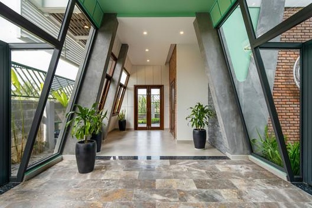 Lạ mắt biệt thự hình chữ A “khổng lồ”, nằm yên bình giữa miền quê Hội An - 7 Lạ mắt biệt thự hình chữ A “khổng lồ”, nằm yên bình giữa miền quê Hội An - 7