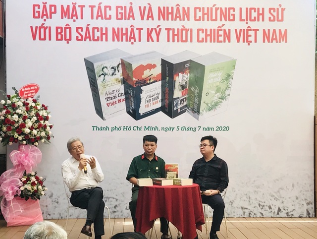 Ra mắt bộ sách Nhật ký thời chiến Việt Nam - 1 Ra mắt bộ sách Nhật ký thời chiến Việt Nam - 1