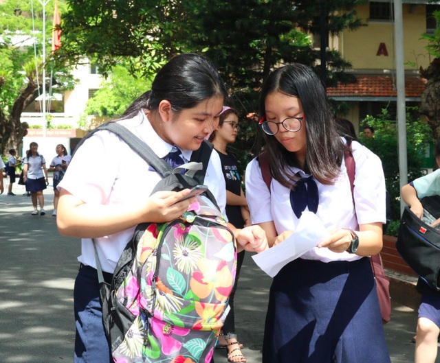TPHCM: Số lượng thí sinh thi lớp 10 trường Phổ thông Năng khiếu giảm - 1 TPHCM: Số lượng thí sinh thi lớp 10 trường Phổ thông Năng khiếu giảm - 1