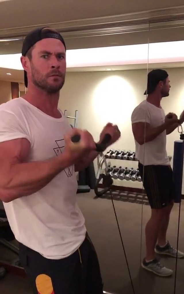 “Nam thần cơ bắp” Chris Hemsworth hứa hẹn sẽ còn “vâm” hơn nữa - Ảnh minh hoạ 4