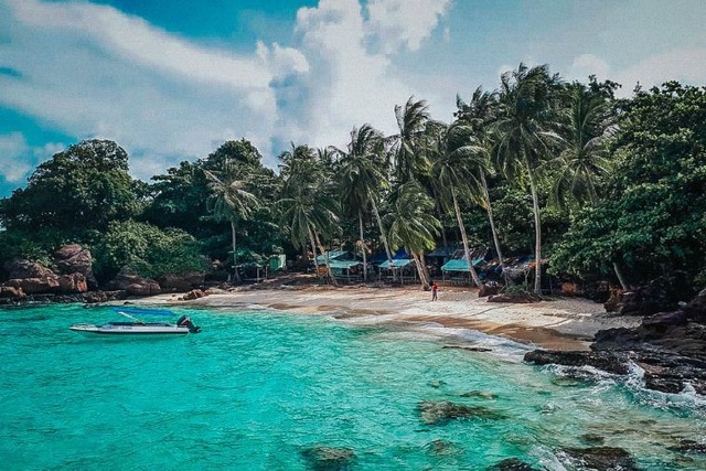 Đi bộ dưới biển, ngắm rặng san hô rực rỡ sắc màu tại Phú Quốc - 2 Đi bộ dưới biển, ngắm rặng san hô rực rỡ sắc màu tại Phú Quốc - 2