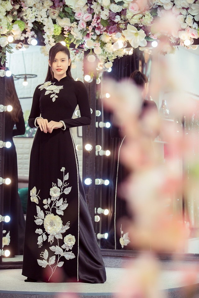 Thanh Trúc, Kha Ly, Trương Quỳnh Anh đọ dáng - 4 Thanh Trúc, Kha Ly, Trương Quỳnh Anh đọ dáng - 4