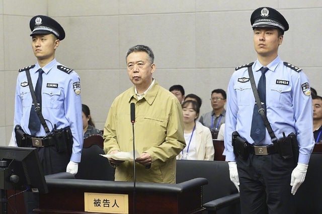 Trung Quốc tiết lộ lối sống suy đồi của cựu giám đốc Interpol - 1 Trung Quốc tiết lộ lối sống suy đồi của cựu giám đốc Interpol - 1