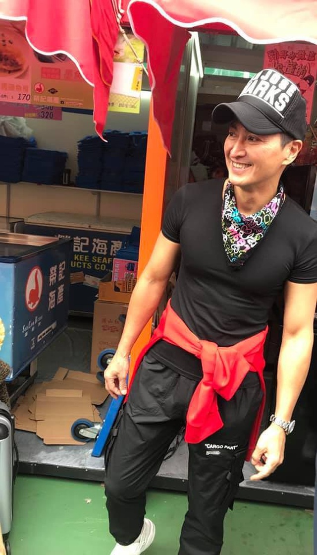 “Triển Chiêu” Hà Gia Kính: Giàu có nhưng cô độc ở tuổi 61 - 7 “Triển Chiêu” Hà Gia Kính: Giàu có nhưng cô độc ở tuổi 61 - 7