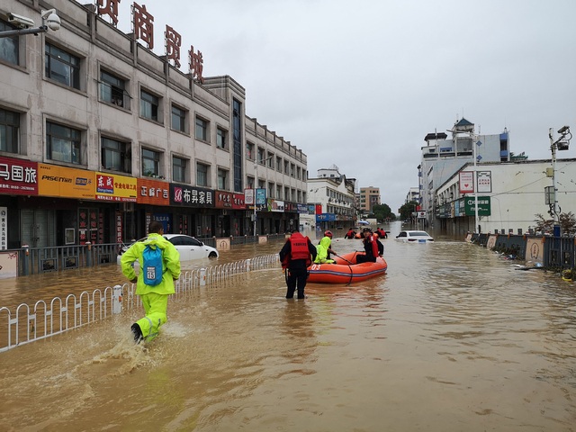 Trung Quốc nâng cảnh báo mưa lũ mức cao nhất ở hạ nguồn đập Tam Hiệp - Ảnh minh hoạ 4