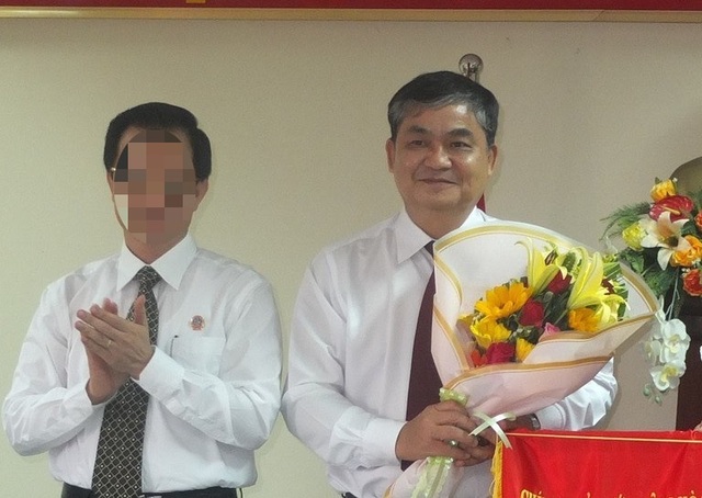 Ban Bí thư cách hết chức vụ trong Đảng với nguyên Chánh án tỉnh Đồng Tháp - 1 Ban Bí thư cách hết chức vụ trong Đảng với nguyên Chánh án tỉnh Đồng Tháp - 1