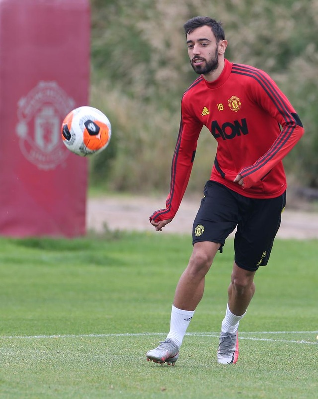Man Utd luyện công chuẩn bị làm khách trước Aston Villa - 11 Man Utd luyện công chuẩn bị làm khách trước Aston Villa - 11