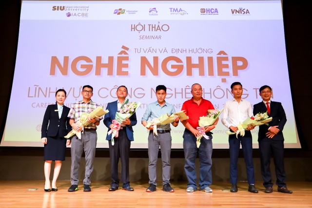 Học bổng Tài năng Công nghệ thông tin SIU chính thức tìm kiếm ứng viên - 4 Học bổng Tài năng Công nghệ thông tin SIU chính thức tìm kiếm ứng viên - 4
