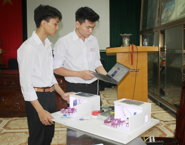 Học sinh Ninh Bình sáng chế Hệ thống quản lý giờ học thông minh - 3 Học sinh Ninh Bình sáng chế Hệ thống quản lý giờ học thông minh - 3