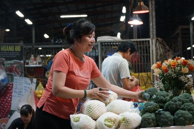 Giàu lên nhờ nghề ngủ ngày cày đêm - 4 Giàu lên nhờ nghề ngủ ngày cày đêm - 4
