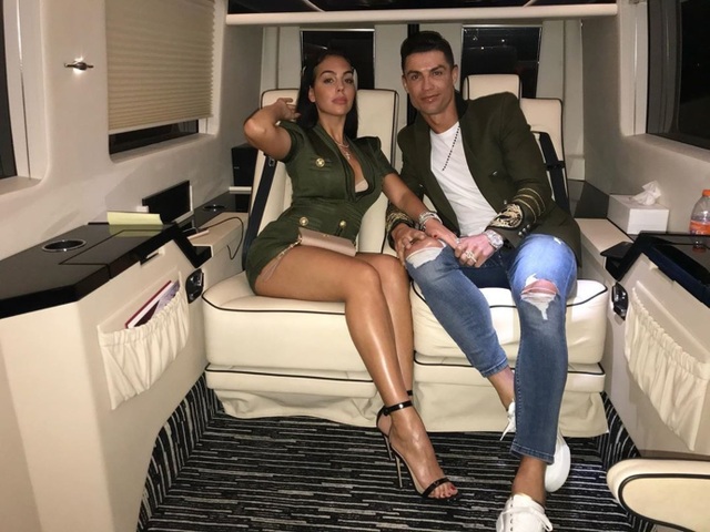 C.Ronaldo ca ngợi bạn gái là “người phụ nữ xinh đẹp nhất hành tinh ...