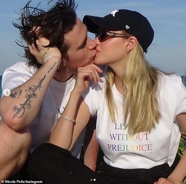 Brooklyn Beckham đính hôn với con gái tỷ phú - 2 Brooklyn Beckham đính hôn với con gái tỷ phú - 2