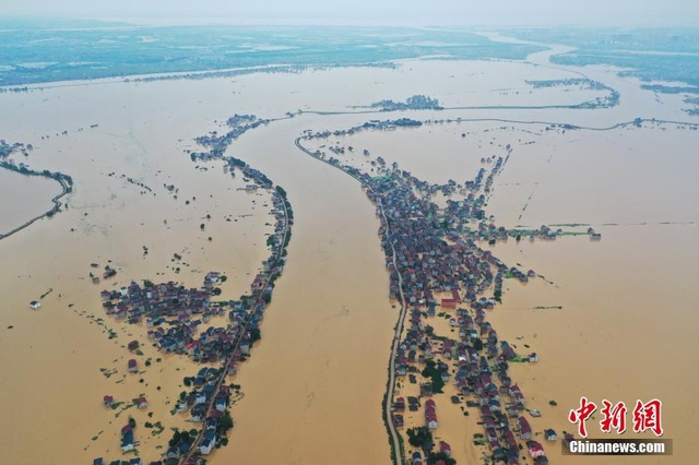 Vỡ đê ở Giang Tây, Trung Quốc nâng cảnh báo lũ nhiều sông lên mức cao nhất - Ảnh minh hoạ 2
