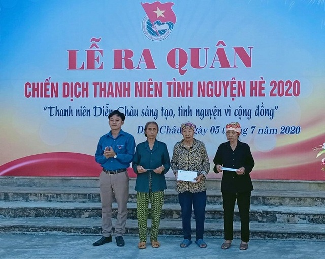 Tuổi trẻ Nghệ An và hành trình tri ân “uống nước nhớ nguồn” - 2 Tuổi trẻ Nghệ An và hành trình tri ân “uống nước nhớ nguồn” - 2